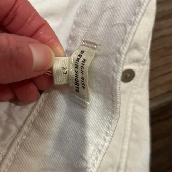 Madewell White shorts - Picture 2 of 4